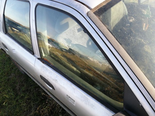 bontott FORD MONDEO I Jobb első Ajtó (Részeivel)