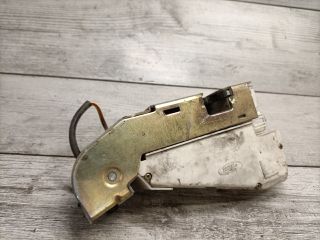 bontott FORD MONDEO I Jobb első Ajtózár