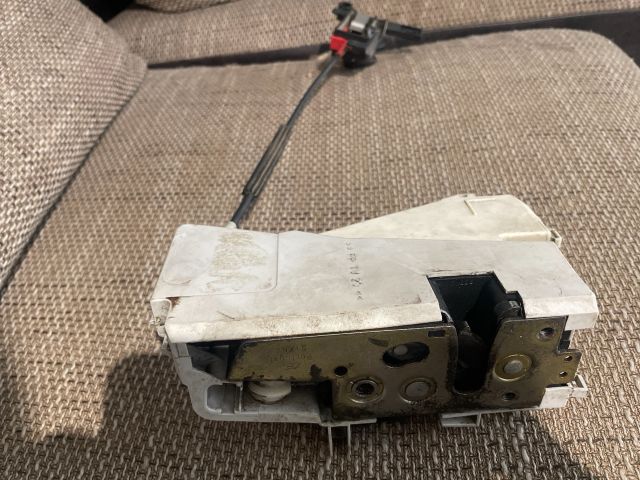 bontott FORD MONDEO I Jobb első Ajtózár