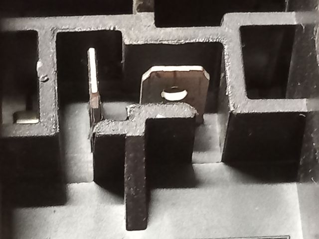 bontott FORD MONDEO I Jobb első Hangszóró