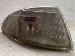 bontott FORD MONDEO I Jobb első Irányjelző