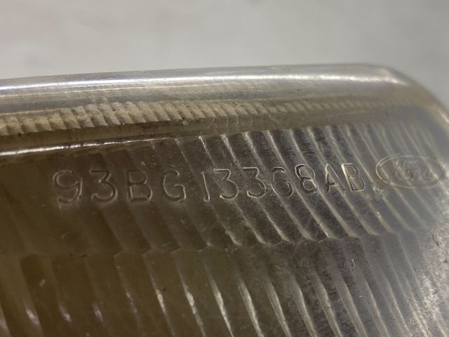 bontott FORD MONDEO I Jobb első Irányjelző