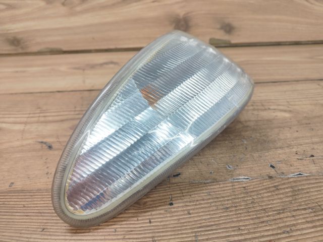 bontott FORD MONDEO I Jobb első Irányjelző