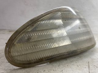 bontott FORD MONDEO I Jobb első Irányjelző