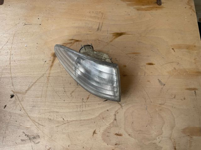 bontott FORD MONDEO I Jobb első Irányjelző