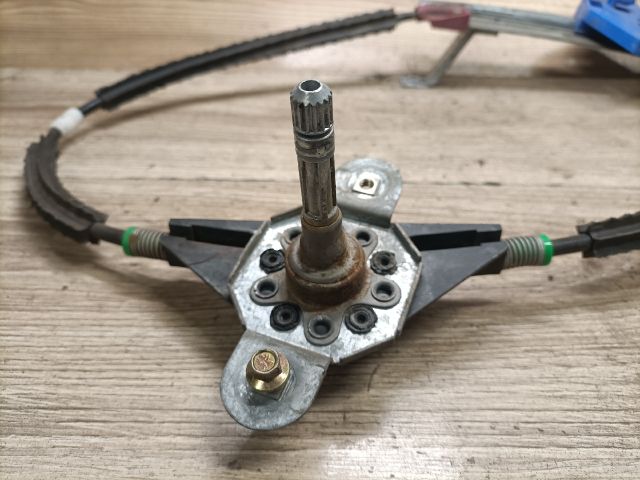 bontott FORD MONDEO I Jobb hátsó Ablakemelő Szerkezet (Mechanikus)