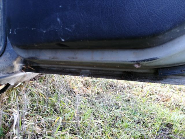 bontott FORD MONDEO I Jobb hátsó Ajtó (Részeivel)