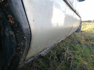 bontott FORD MONDEO I Jobb hátsó Ajtó (Részeivel)