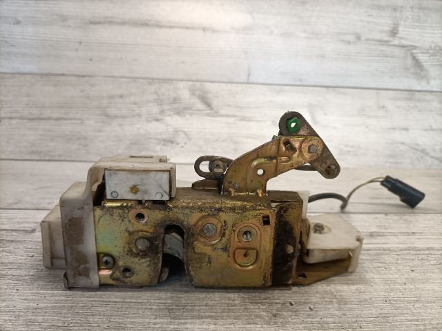 bontott FORD MONDEO I Jobb hátsó Ajtózár