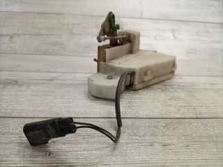 bontott FORD MONDEO I Jobb hátsó Ajtózár