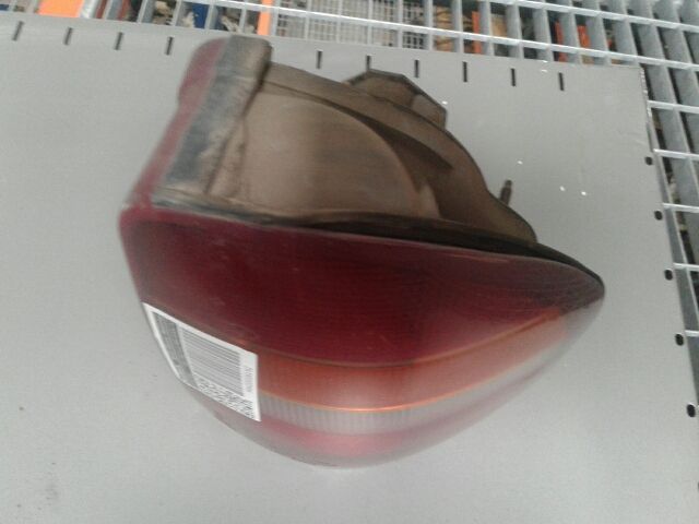 bontott FORD MONDEO I Jobb Hátsó Lámpa