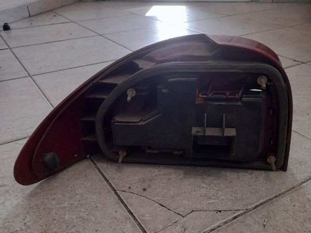 bontott FORD MONDEO I Jobb Külső Hátsó Lámpa