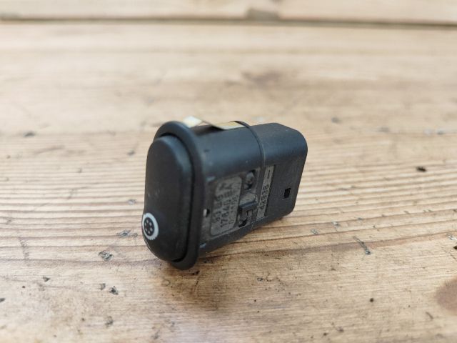 bontott FORD MONDEO I Kipörgésgátló Kapcsoló