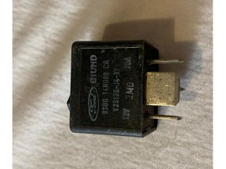 bontott FORD MONDEO I Relé