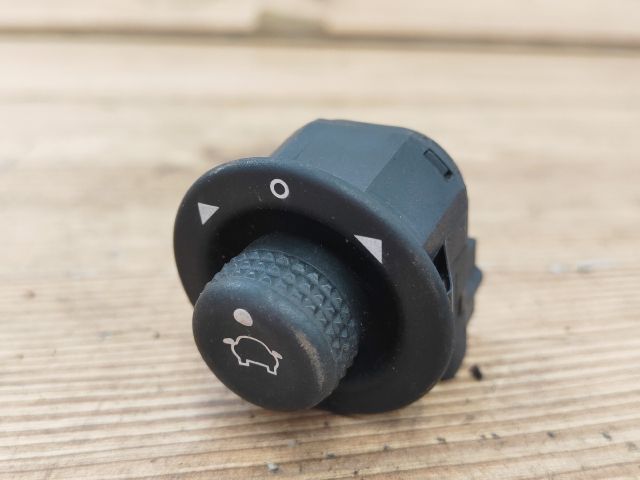 bontott FORD MONDEO I Tükör Kapcsoló