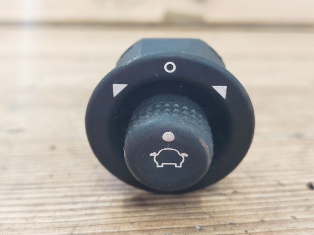 bontott FORD MONDEO I Tükör Kapcsoló