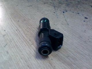 bontott FORD MONDEO II Porlasztó (1 db)