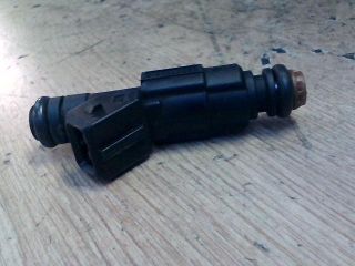 bontott FORD MONDEO II Porlasztó (1 db)