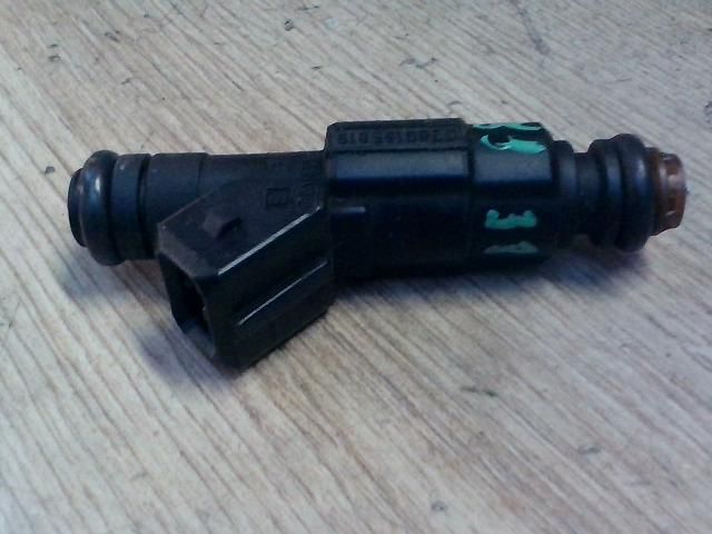 bontott FORD MONDEO II Porlasztó (1 db)