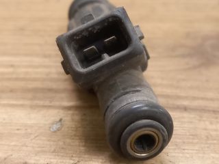 bontott FORD MONDEO II Porlasztó (1 db)