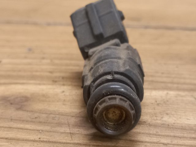 bontott FORD MONDEO II Porlasztó (1 db)