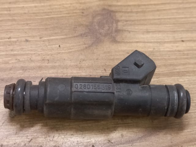 bontott FORD MONDEO II Porlasztó (1 db)