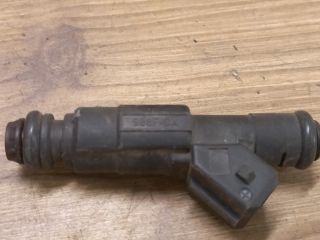 bontott FORD MONDEO II Porlasztó (1 db)