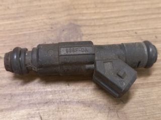 bontott FORD MONDEO II Porlasztó (1 db)