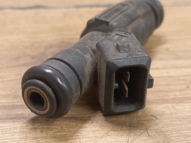 bontott FORD MONDEO II Porlasztó (1 db)