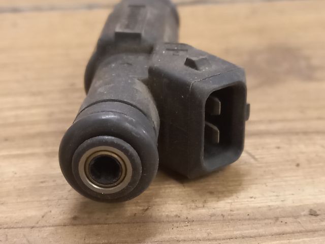 bontott FORD MONDEO II Porlasztó (1 db)