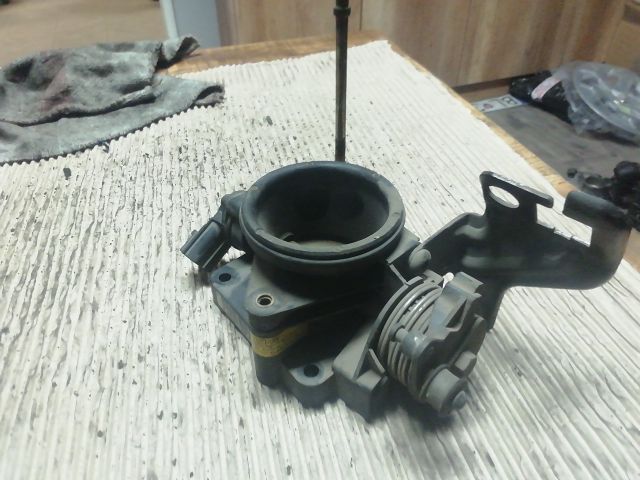 bontott FORD MONDEO II Fojtószelep (Mechanikus)