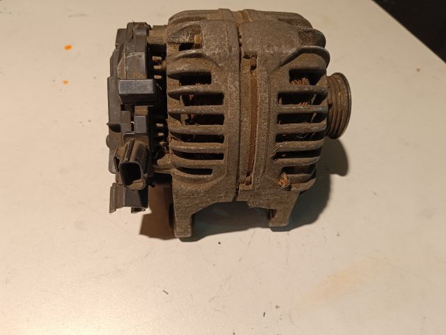 bontott FORD MONDEO II Generátor