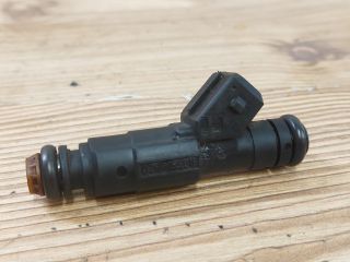 bontott FORD MONDEO II Porlasztó (1 db)