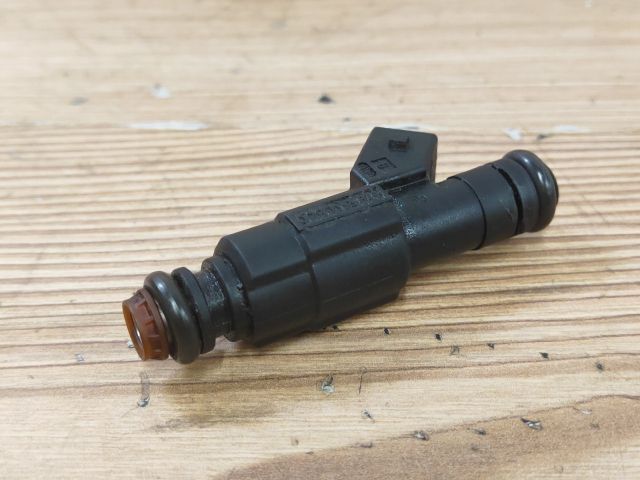 bontott FORD MONDEO II Porlasztó (1 db)