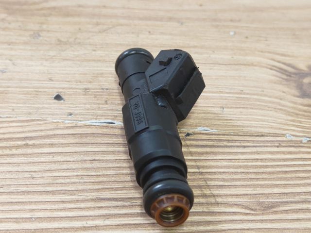 bontott FORD MONDEO II Porlasztó (1 db)