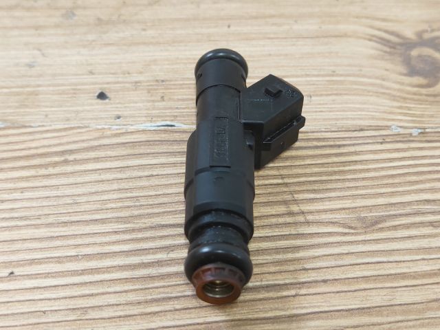 bontott FORD MONDEO II Porlasztó (1 db)