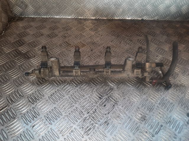 bontott FORD MONDEO II Porlasztó (1 db)