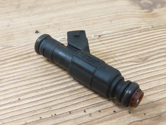 bontott FORD MONDEO II Porlasztó (1 db)