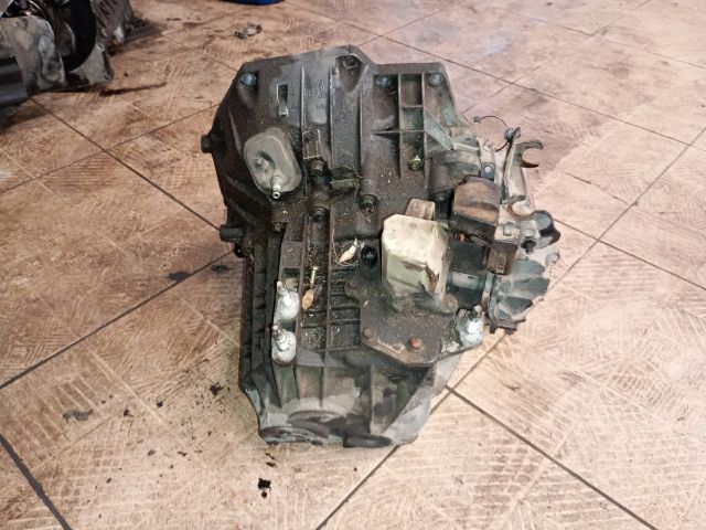 bontott FORD MONDEO II Váltó (Mechanikus)