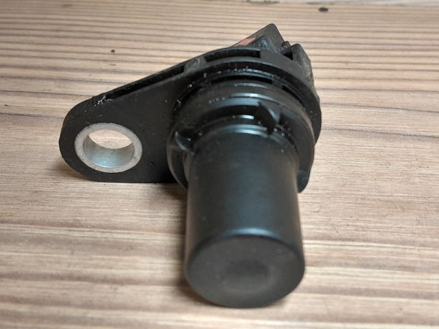 bontott FORD MONDEO II Vezérműtengely Fordulatszám Jeladó