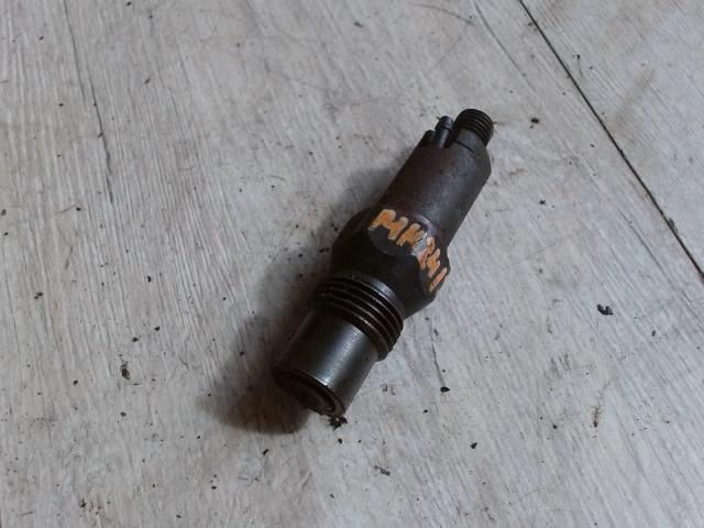 bontott FORD MONDEO II Porlasztó (1 db)