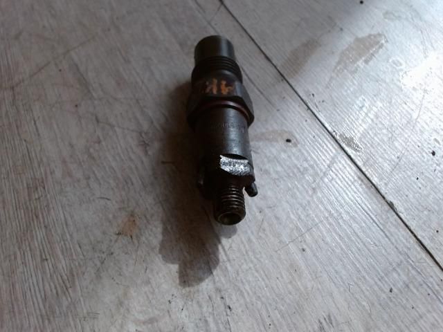 bontott FORD MONDEO II Porlasztó (1 db)