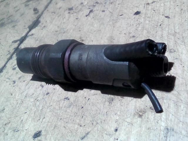 bontott FORD MONDEO II Porlasztó (1 db)