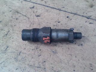 bontott FORD MONDEO II Porlasztó (1 db)