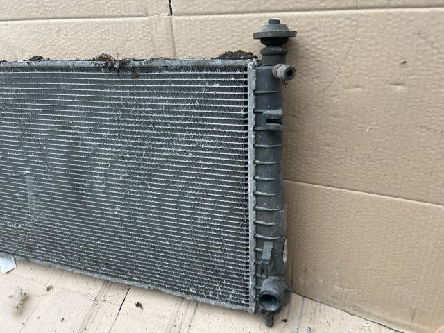 bontott FORD MONDEO II Vízhűtő Radiátor (Klímás)