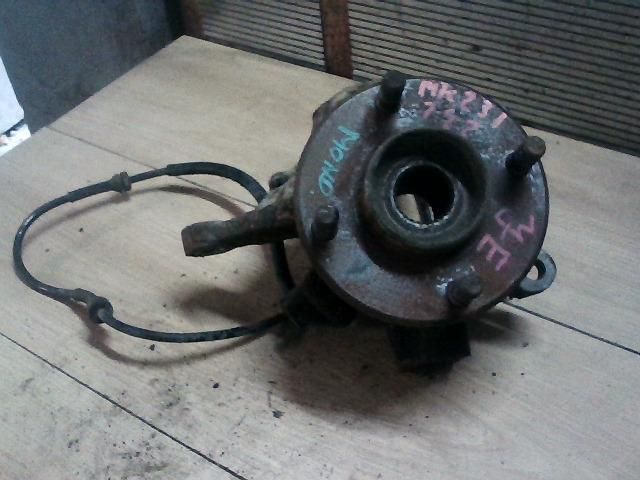 bontott FORD MONDEO II Jobb első Csonkállvány Kerékaggyal