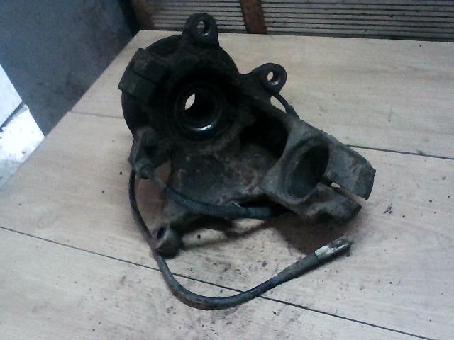 bontott FORD MONDEO II Jobb első Csonkállvány Kerékaggyal