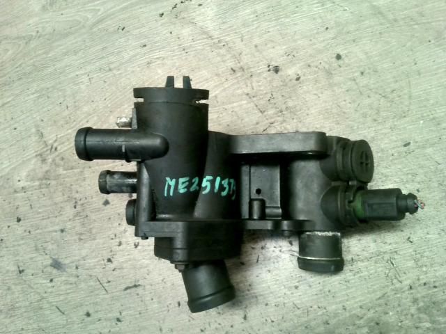 bontott FORD MONDEO II Termosztátház