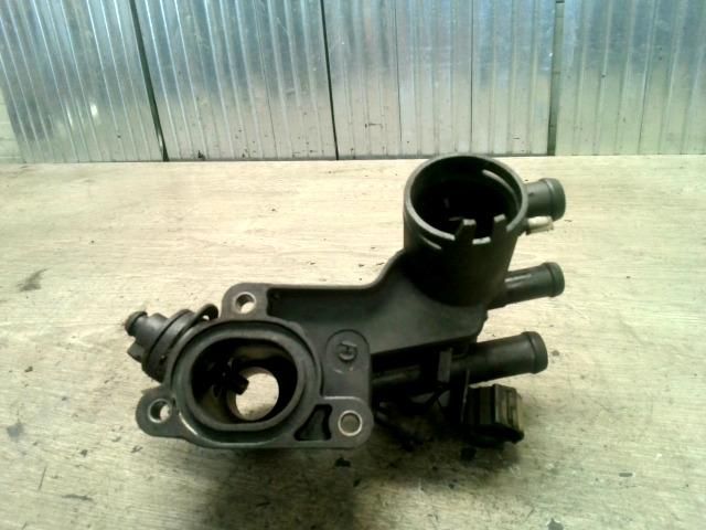 bontott FORD MONDEO II Termosztátház