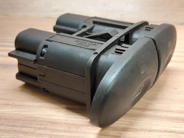 bontott FORD MONDEO II Ablakfűtés Kapcsoló